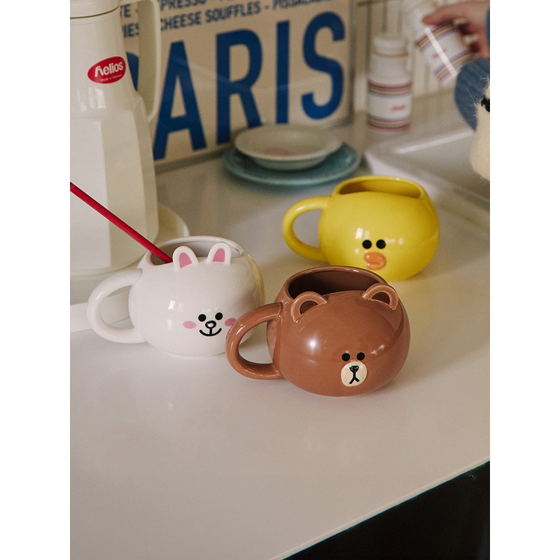 LINE FRIENDS HUG BROWN 3 Sculpted Mug