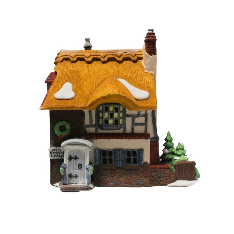 Department 56: 55506 Betsy Trotwood's Cottage