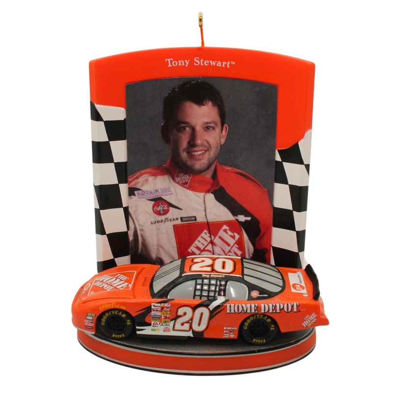 Hallmark Ornament: 2004 Tony Stewart | QXI8651 | NASCAR