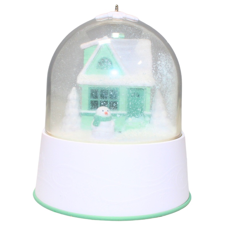 Hallmark Ornament: 2012 Let It Snow! | QXG3244