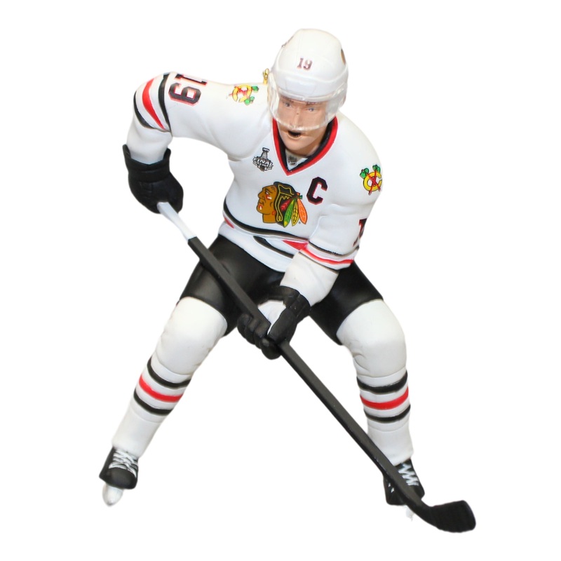 Hallmark Ornament: 2016 Jonathan Toews | QXI3624 | NHL