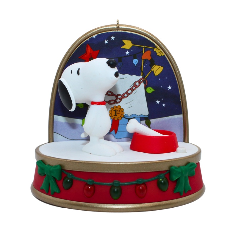 Hallmark Ornament: 2018 Snoopy   | QXI3017 | Peanuts