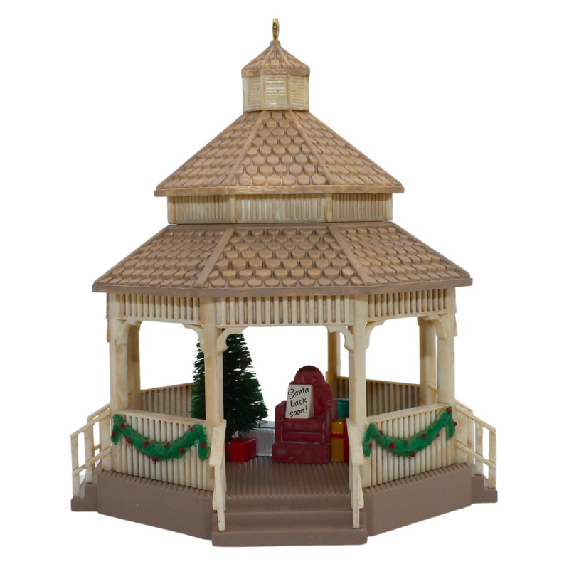 Hallmark Ornament: 2013 Gazebo | QXE3765