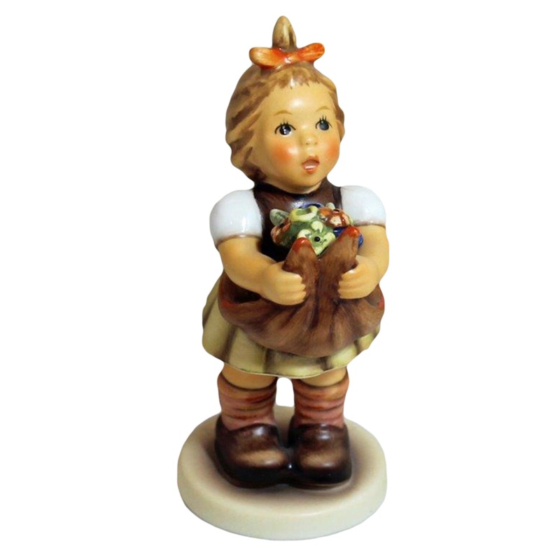 Hummel Figurine: Loving Wishes - 573/2/0