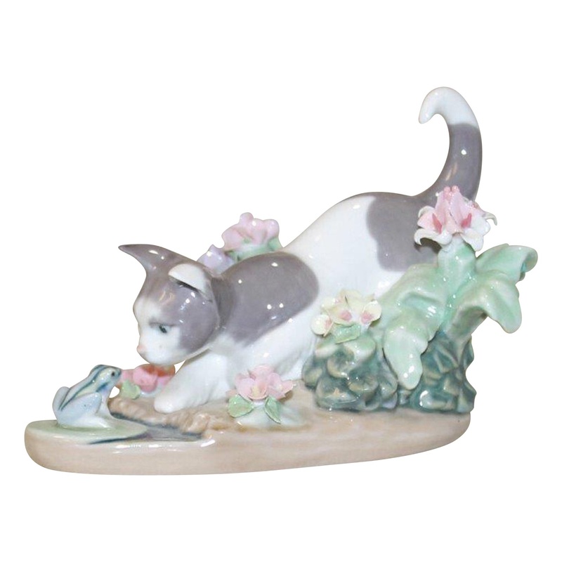 Lladr Figurine: 1442 Kitty Confrontation
