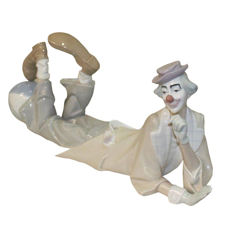 Lladr Figurine: 4618 Clown - Lying Down