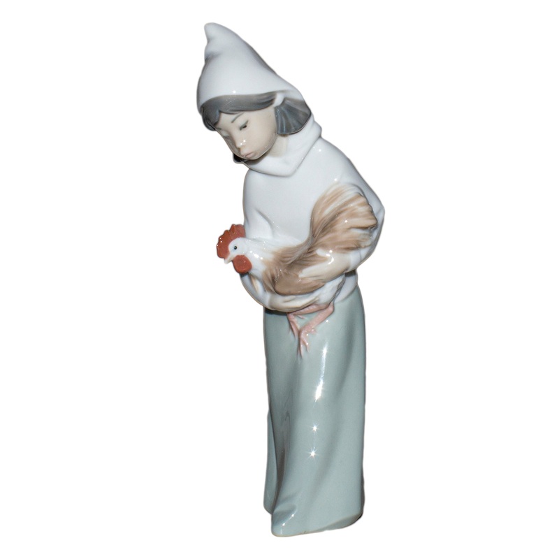 Lladr Figurine: 4677 Girl with Rooster