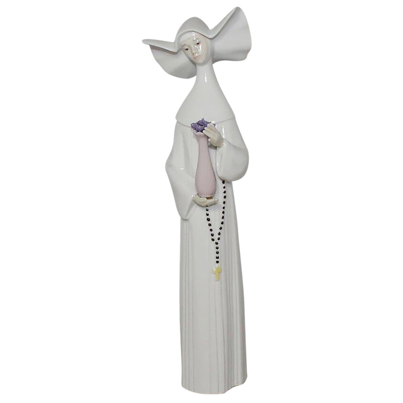 Lladr Figurine: 5550.3 Serene Moment