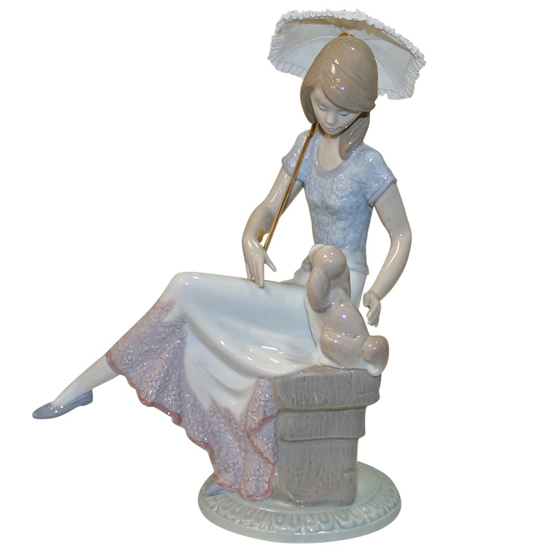 Lladr Figurine: 7612 Picture Perfect