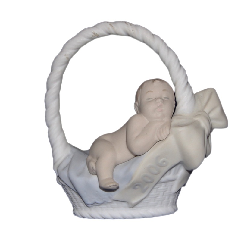 Lladr Figurine: 8215 Born in 2006