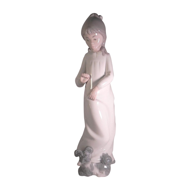 Lladr Figurine: Zaphir 595 My Playful Puppy