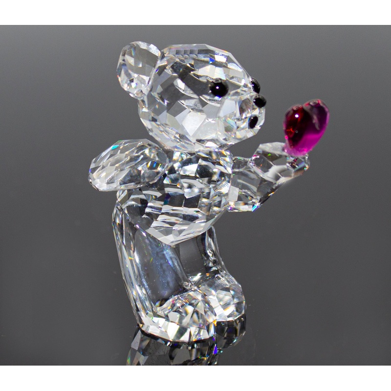Swarovski Crystal: 1016623 Blowing Kisses
