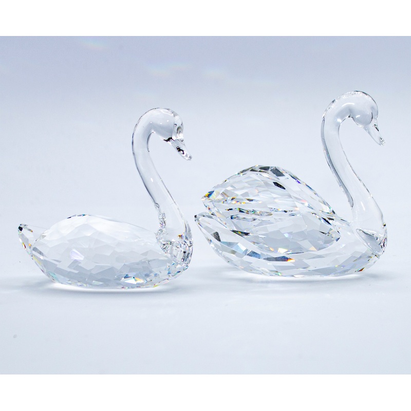 Swarovski Crystal: 5135936 Swan Couple