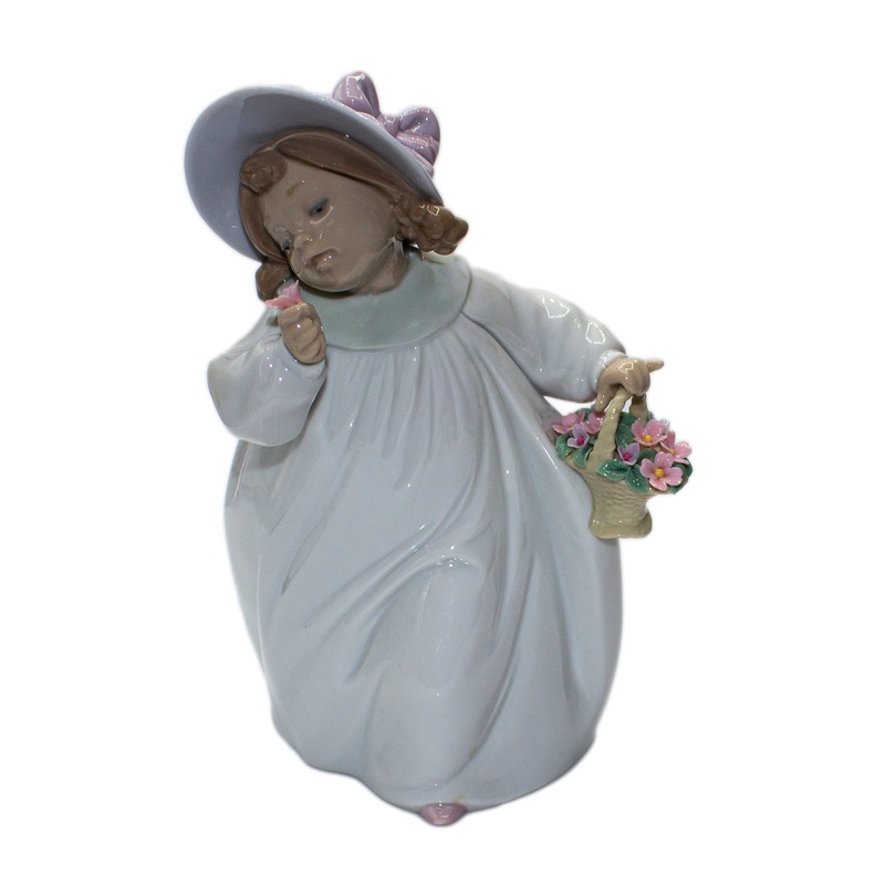 Lladr Figurine: 6683 Romance