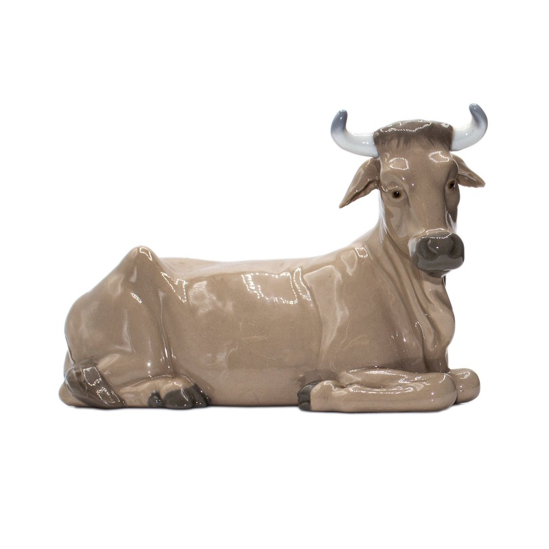 Lladr Figurine: Nao 2021 Calf Cow