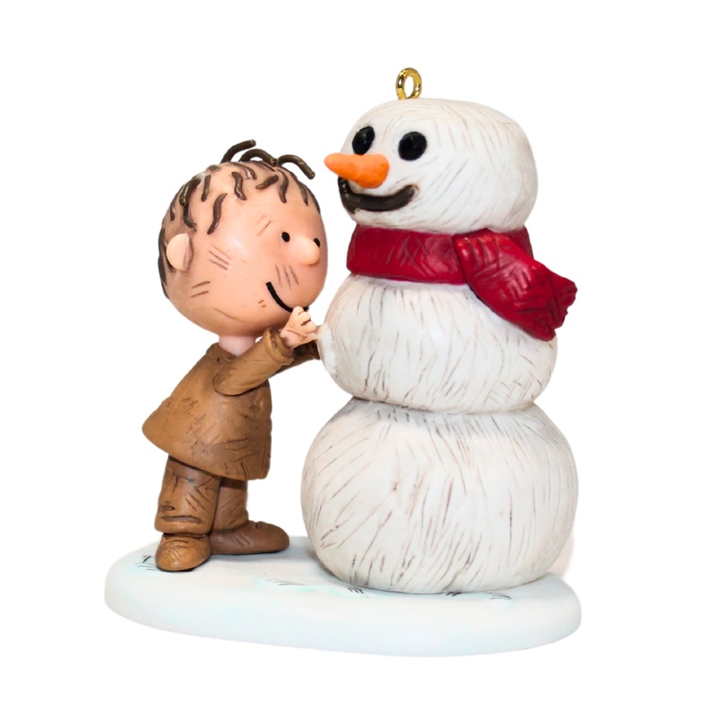 Hallmark Ornament: 2013 Pigpen Builds a Snowman | QXI2232 | Peanuts