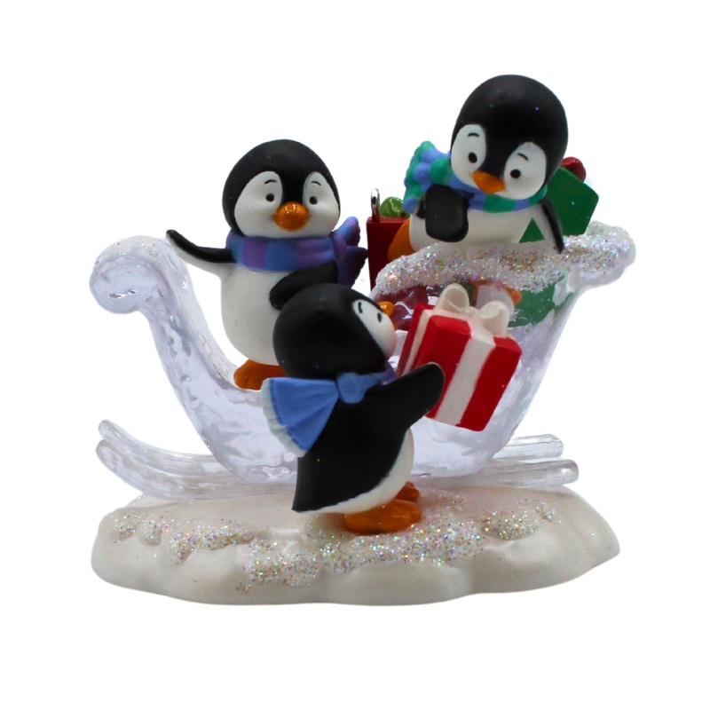 Hallmark Ornament: 2014 Present-Packing Penguins | QGO1003