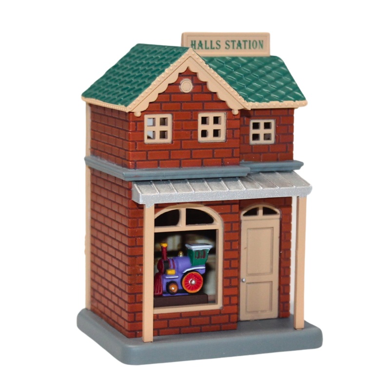 Hallmark Ornament: 2017 Halls Station | QRP5952