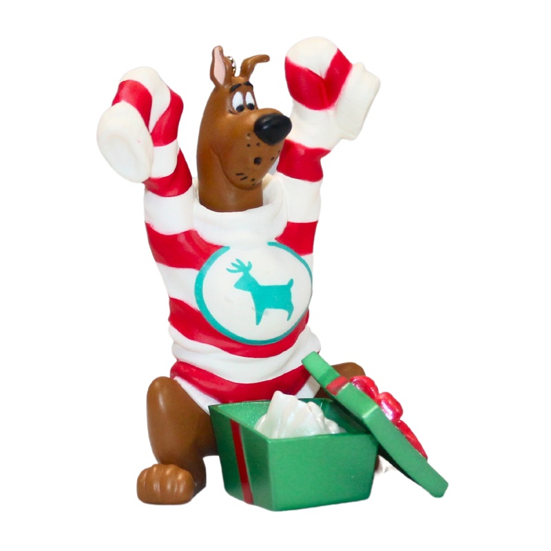 Hallmark Ornament: 2018 An Oversize Surprise | QXI3076