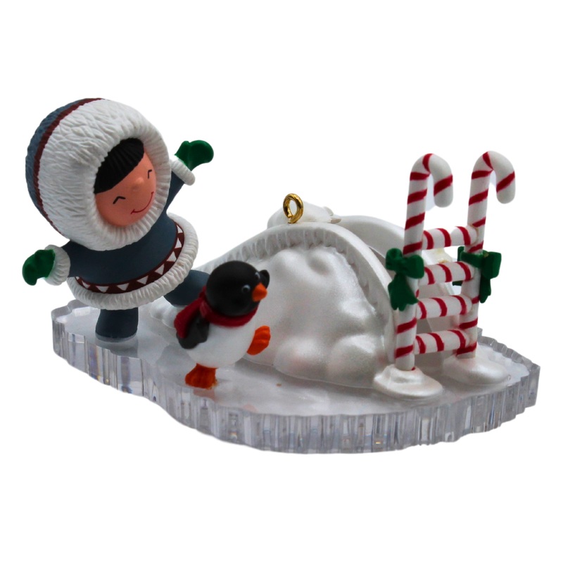 Hallmark Ornament: 2004 Frosty Friends | QX8331
