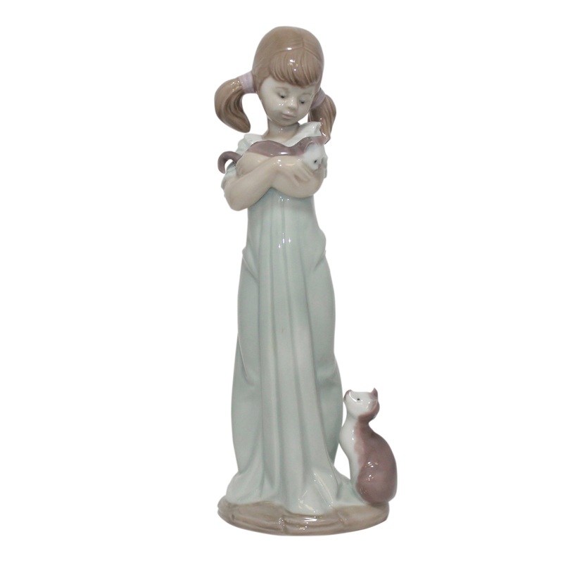 Lladr Figurine: 5743 Don't Forget Me