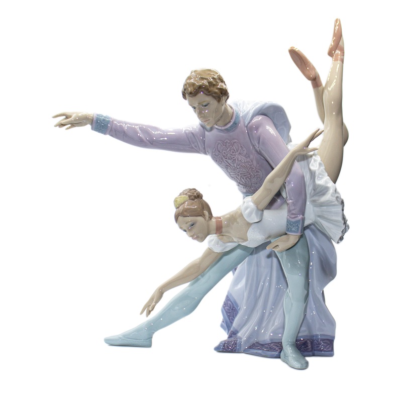 Lladr: 6374 Pas De Deux