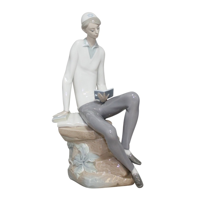 Lladr Figurine: 4684 Hebrew Student