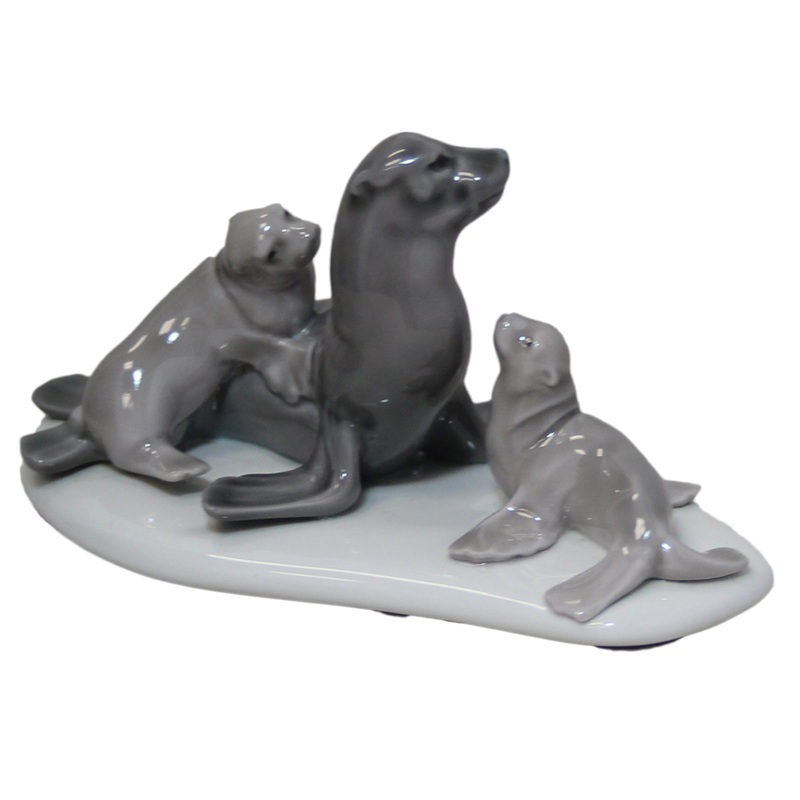 Lladr Figurine: 5318 Mini Seal Family