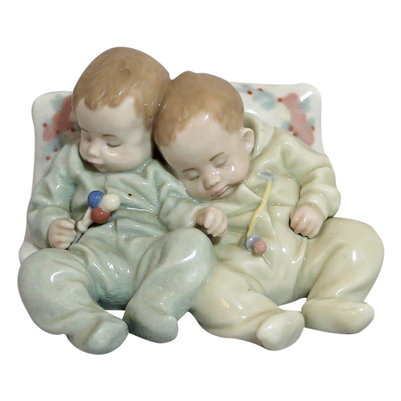 Lladr Figurine: 5772 Little Dreamers