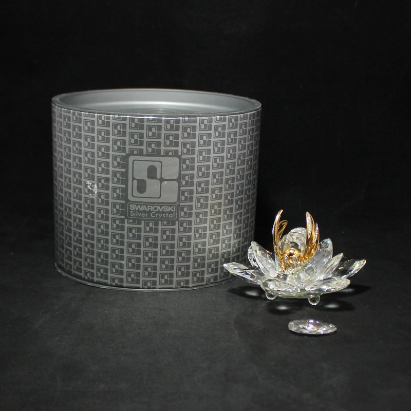 Swarovski Crystal: 7553NR100 Butterfly in Flight - As Is Figurine