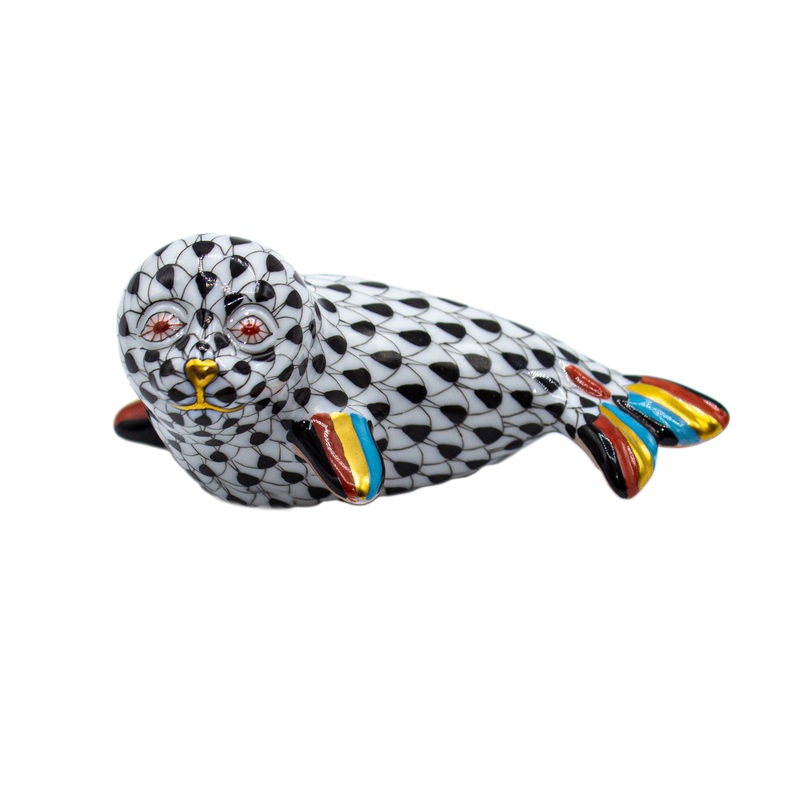 Herend Figurine: 15562 Baby Seal - Black