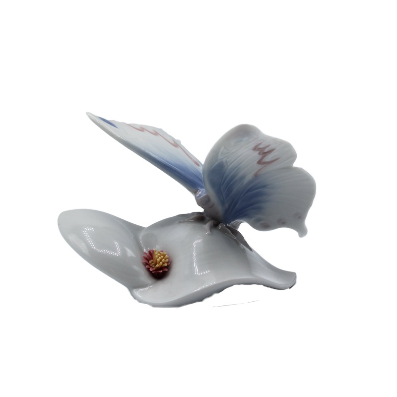 Lladr Figurine: 6589 Morning Calm