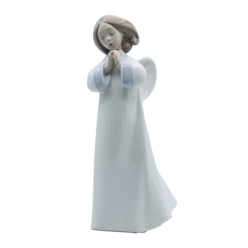 Lladr Figurine: 6789 An Angel's Song