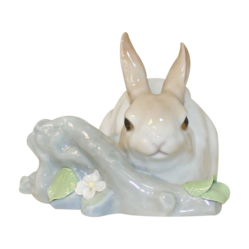 Lladr Figurine: 4772 Brown Rabbit Eating
