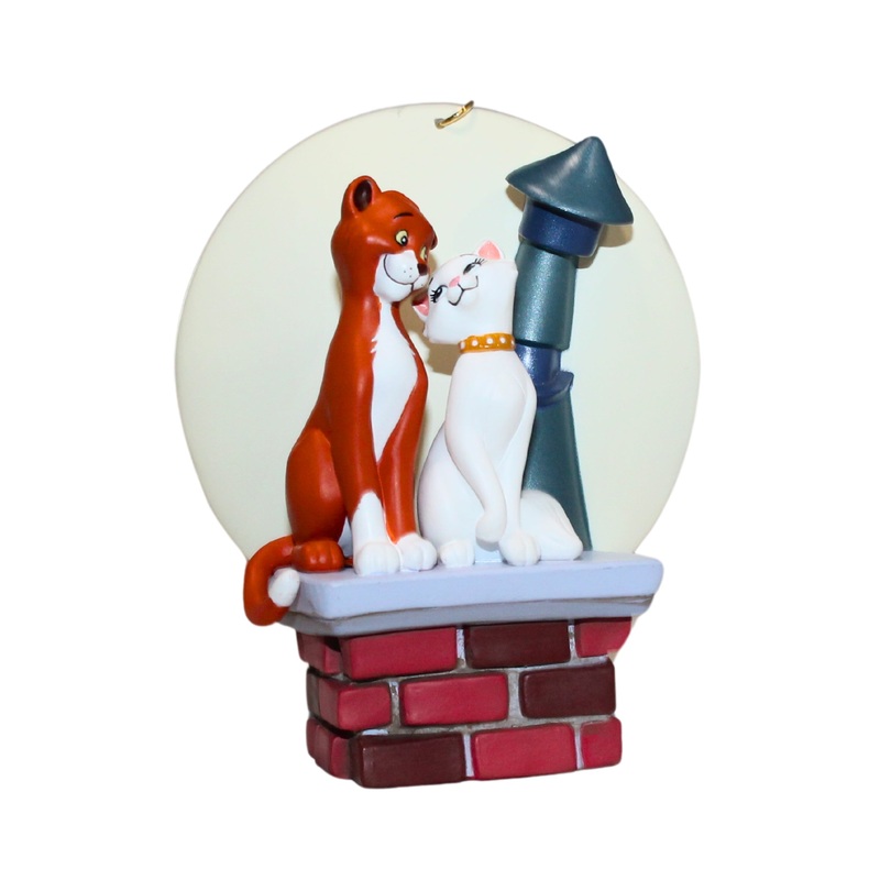 Hallmark Ornament: 2001 Thomas O'Malley and Duchess | QXD4175 | Disney