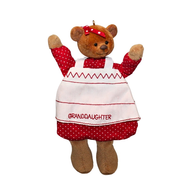 Hallmark Ornament: 2002 Granddaughter | QX8663