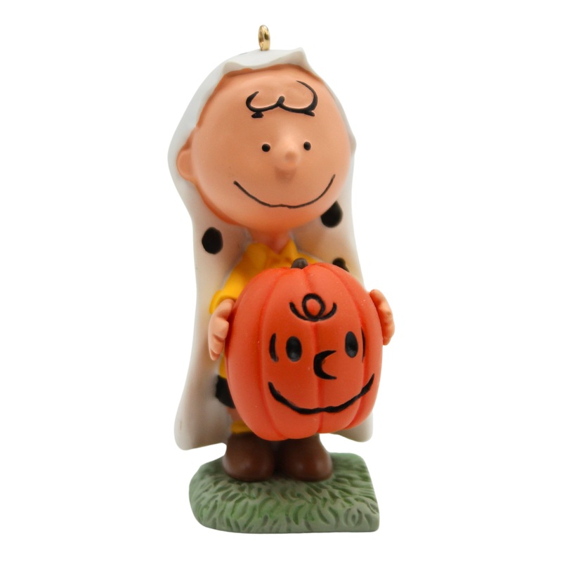 Hallmark Ornament: 2012 Charlie Brown o' Lantern | QFO5214