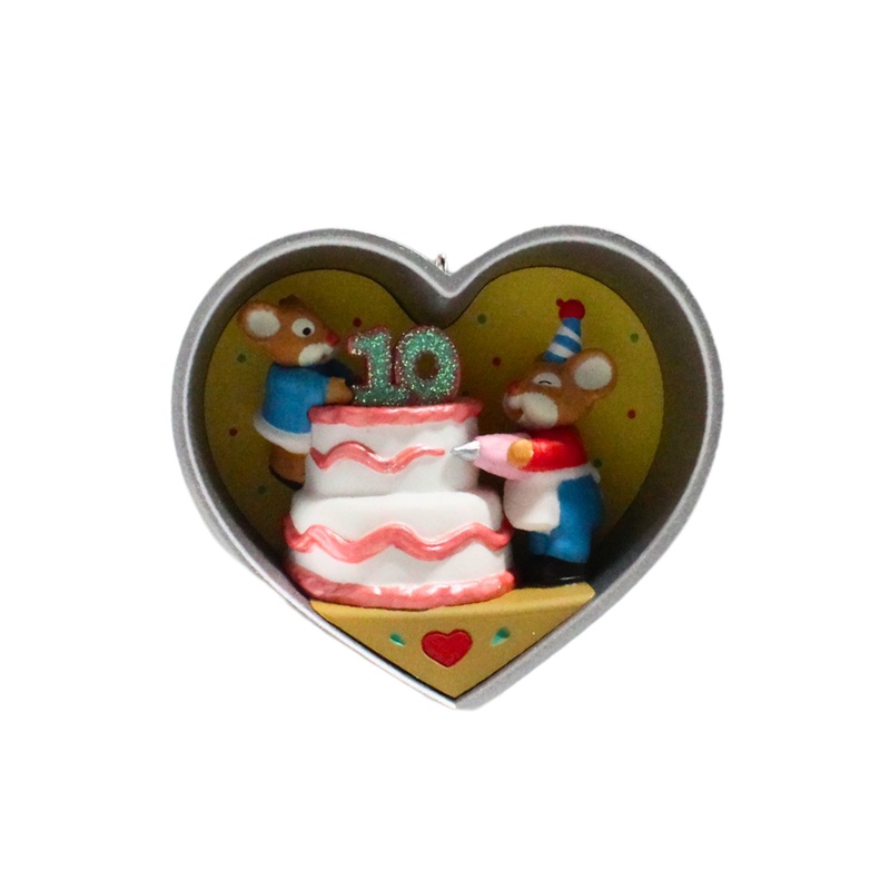 Hallmark Ornament: 2021 Ten Sweet Years - Cookie Cutter Mouse Special Edition | QXE3282