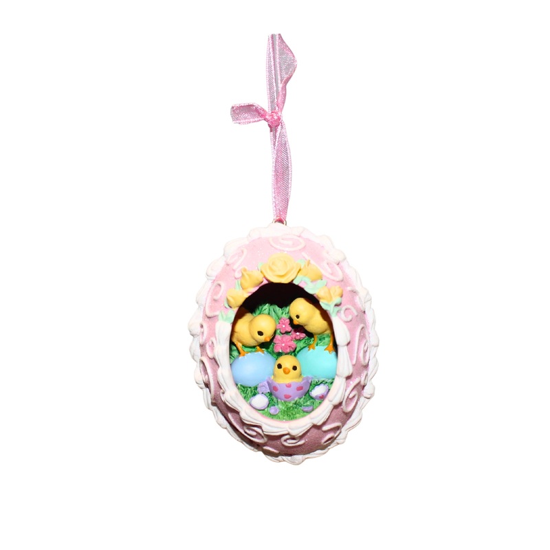 Hallmark Ornament: 2003 Peep-a-Boo Chicks | QEO8037