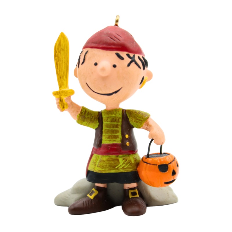 Hallmark Ornament: 2009 Pigpen the Pirate | QFO4025