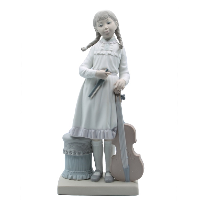 Lladr Figurine: 4842 Viola Lesson