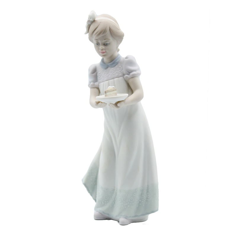 Lladr Figurine: 5429 Happy Birthday