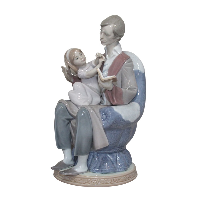 Lladr Figurine: 5584 Daddy's Girl