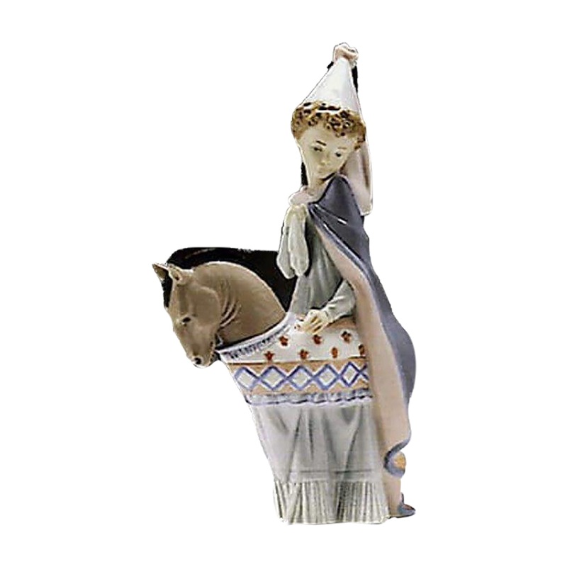Lladr Figurine: 6114 Medieval Princess
