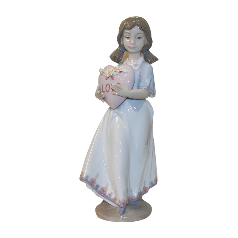Lladr Figurine: 6155 European Love
