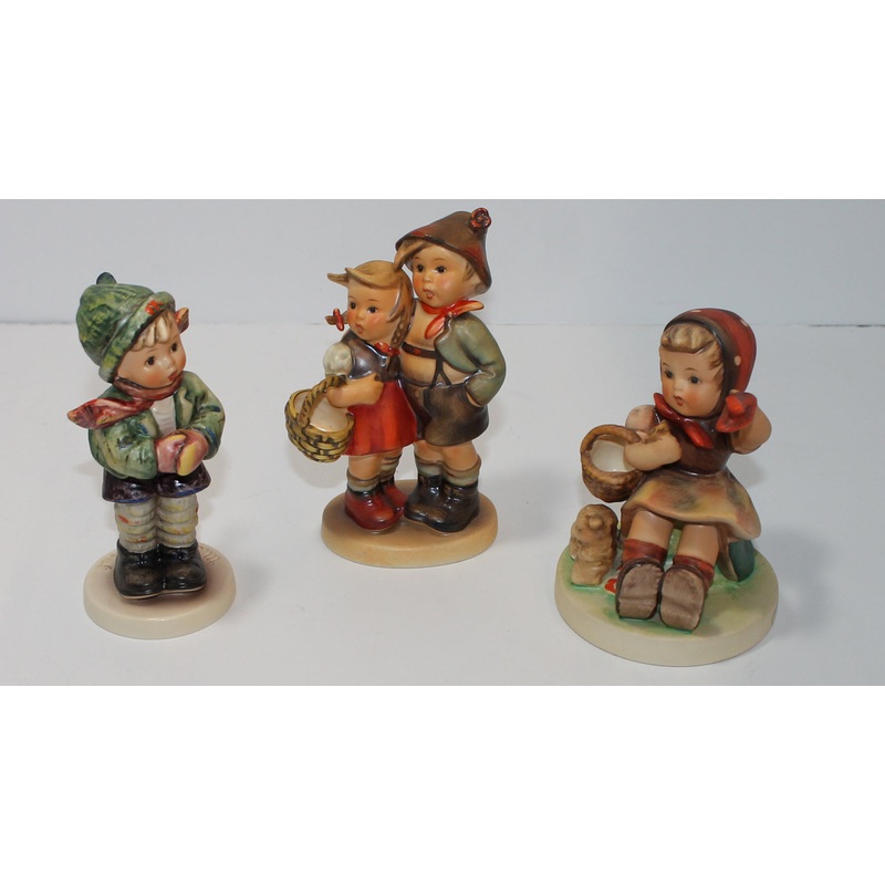 Hummel Figurine Lot It's Cold, Surprise, Farewell  (AP 1574 )