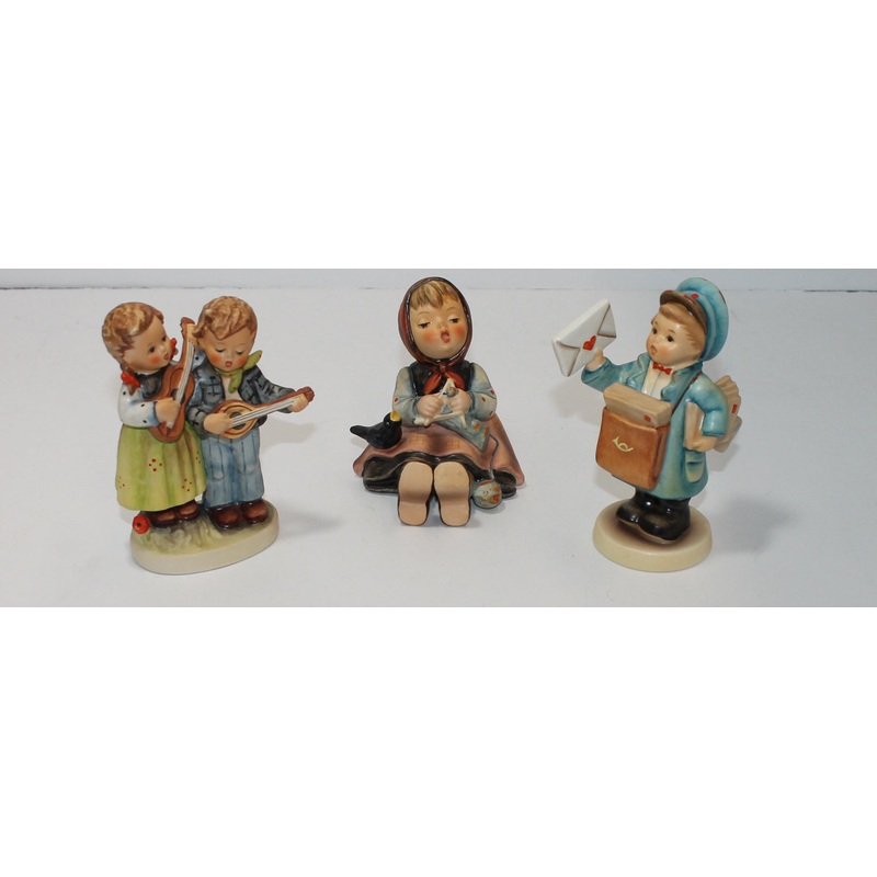 Hummel Figurine Lot Postman, Bird Duet, Happy Days  (AP 1567 )