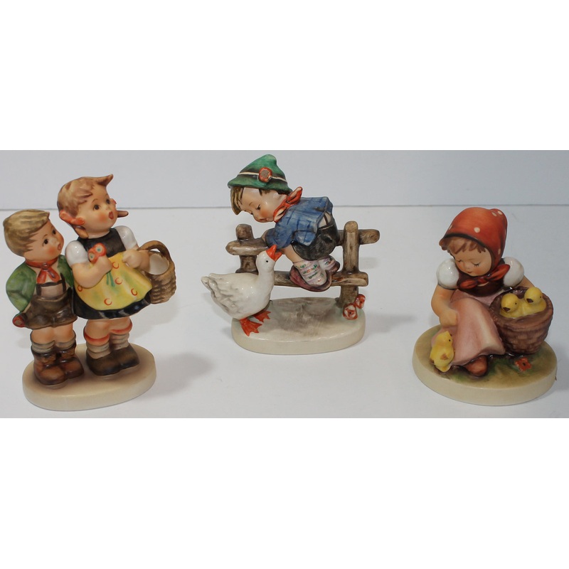 Hummel Figurine Lot To Market, Barnyard Hero, Chick Girl  (AP 1595 )