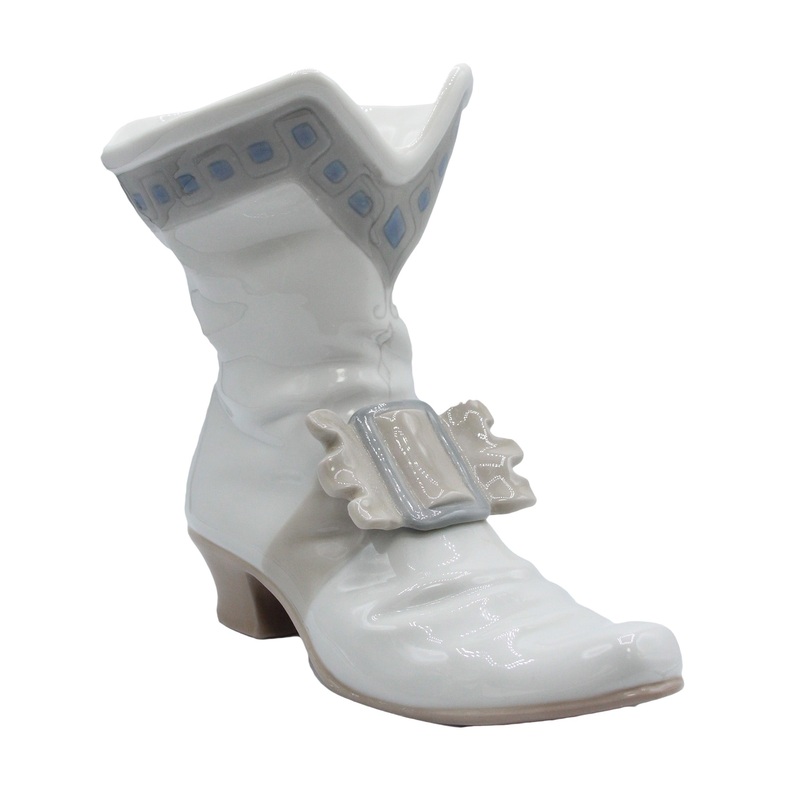 Lladr Figurine: PP130 Warrior Boot (Large)