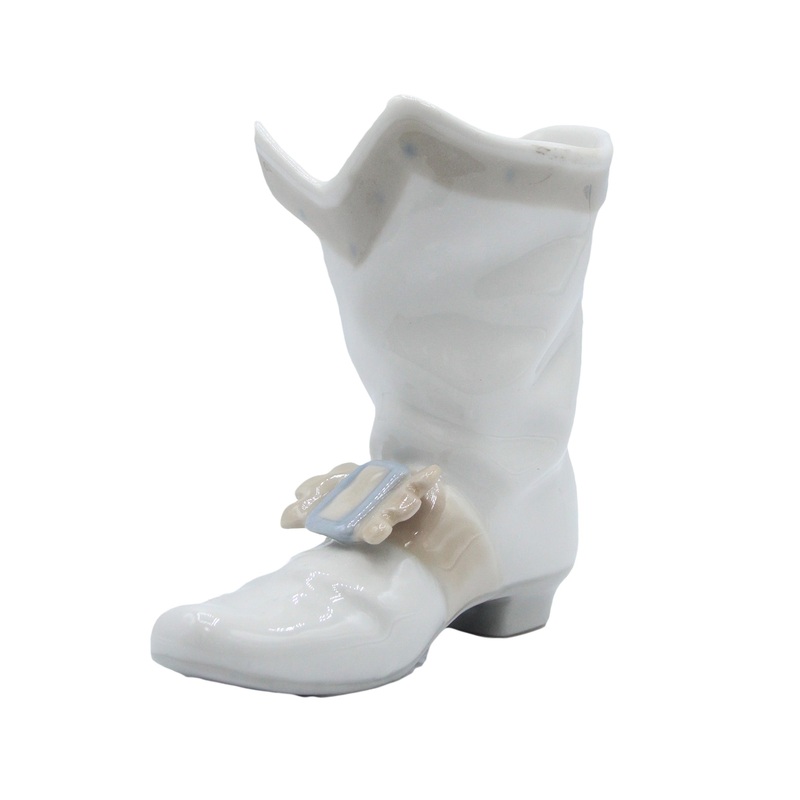Lladr Figurine: PP133 Warrior Boot (Small)